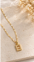 Collier dorée scintillant