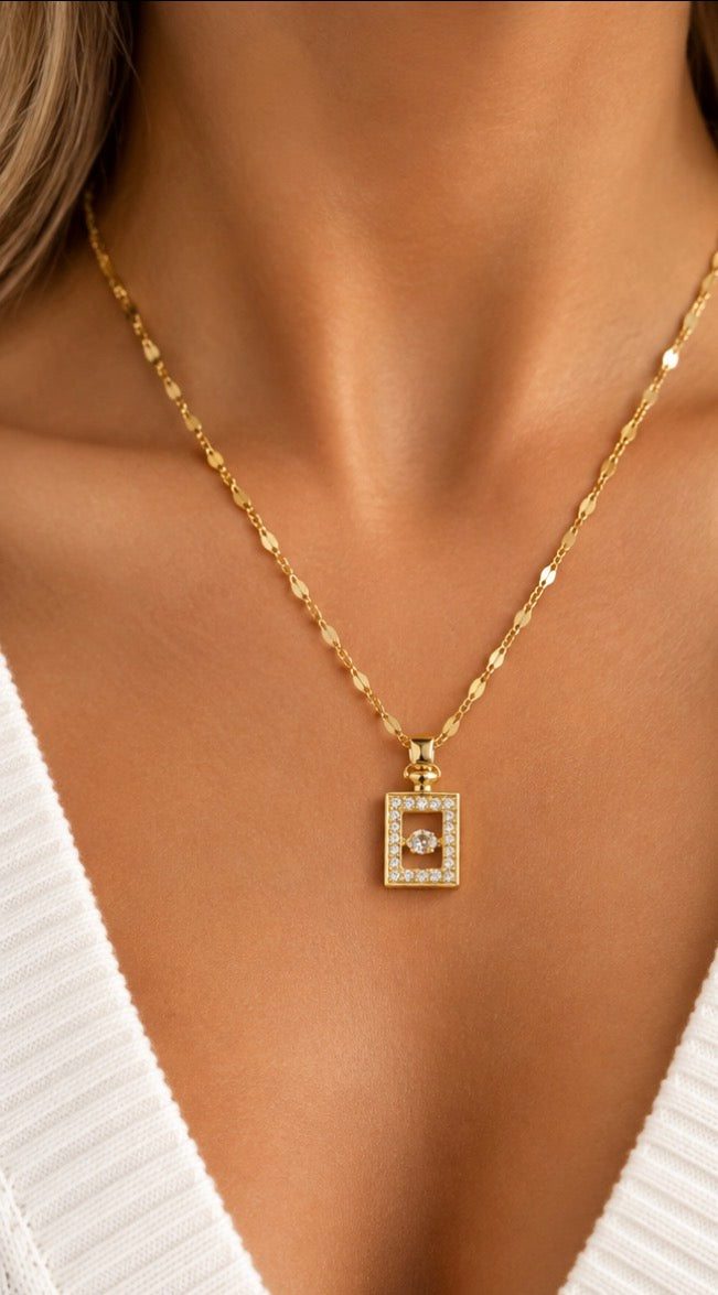 Collier dorée scintillant