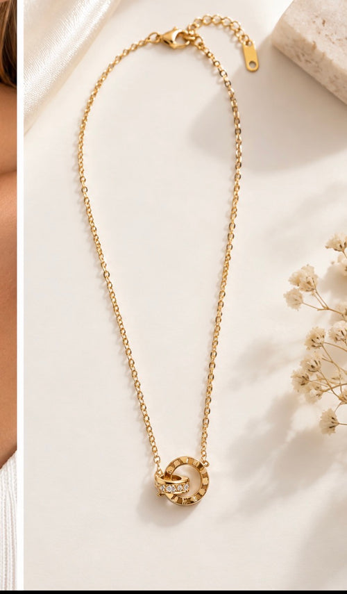 Collier anneaux entrelacées